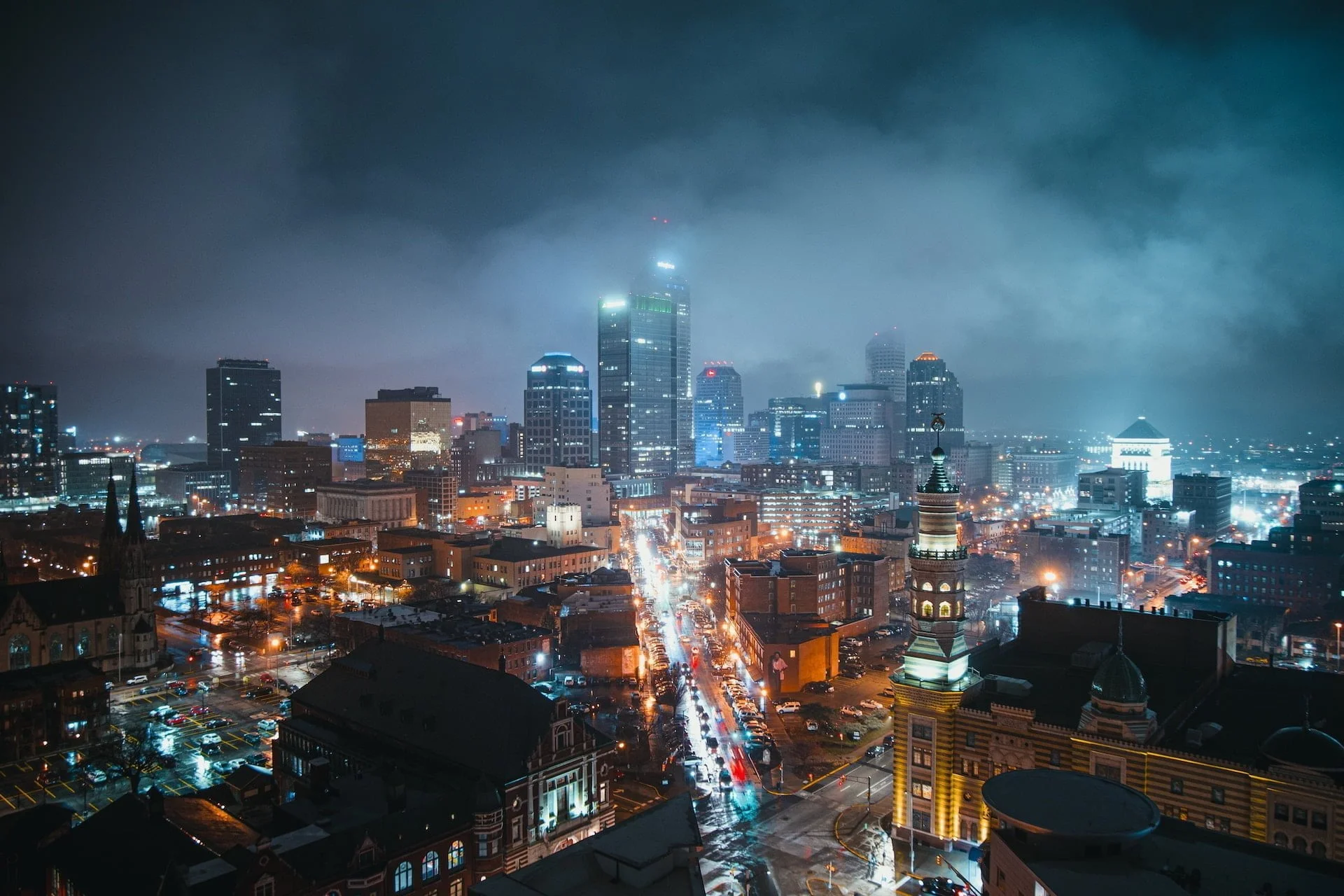 josh-hild-PaahVcW9WAs-unsplash